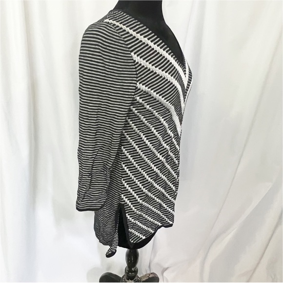 😻VTG Dana Buchman Striped V-Neck Blouse - Picture 4 of 7